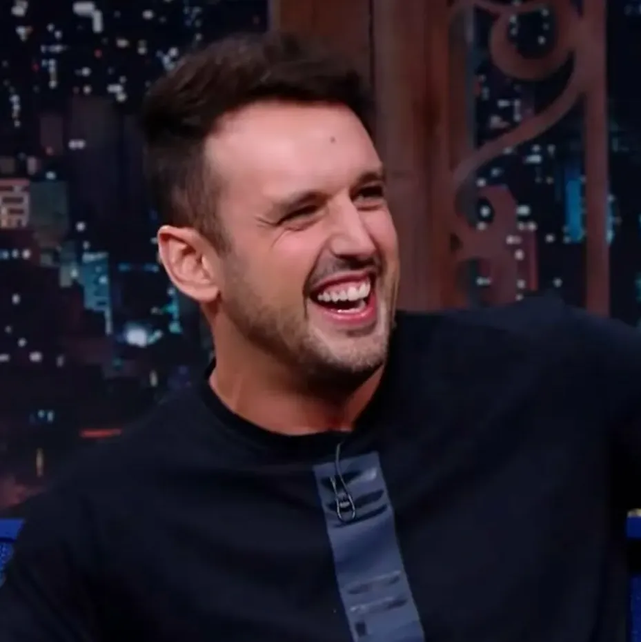 Rodrigo Capella — comediante para eventos corporativos