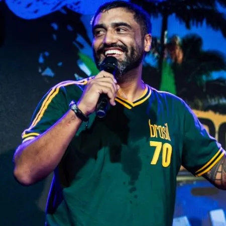 Alorino Jr — comediante para eventos corporativos