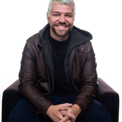 Victor Sarro — comediante para eventos corporativos