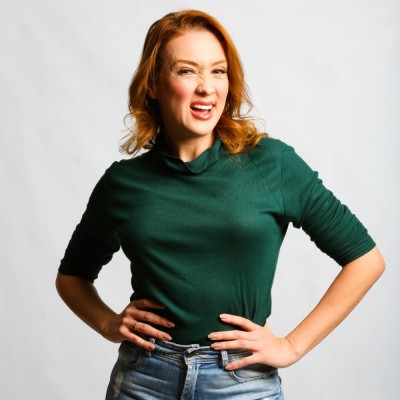 Xanda Dias — comediante para eventos corporativos